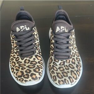 APL phantom; cheetah print